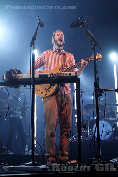 BON IVER - 2011-10-29 - PARIS - Espace Charlie Parker - Grande Halle - 